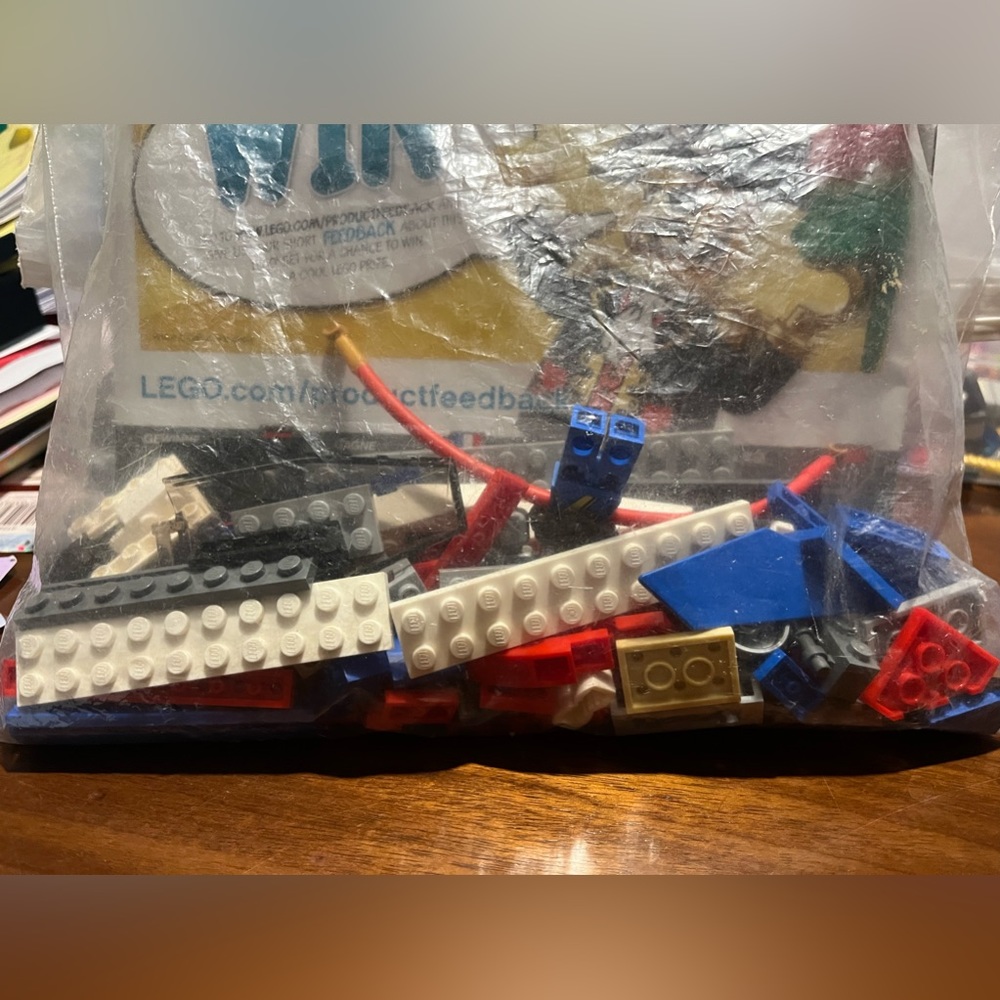 LEGO Captain America Jet Pursuit #76076 - Picture 6 of 6